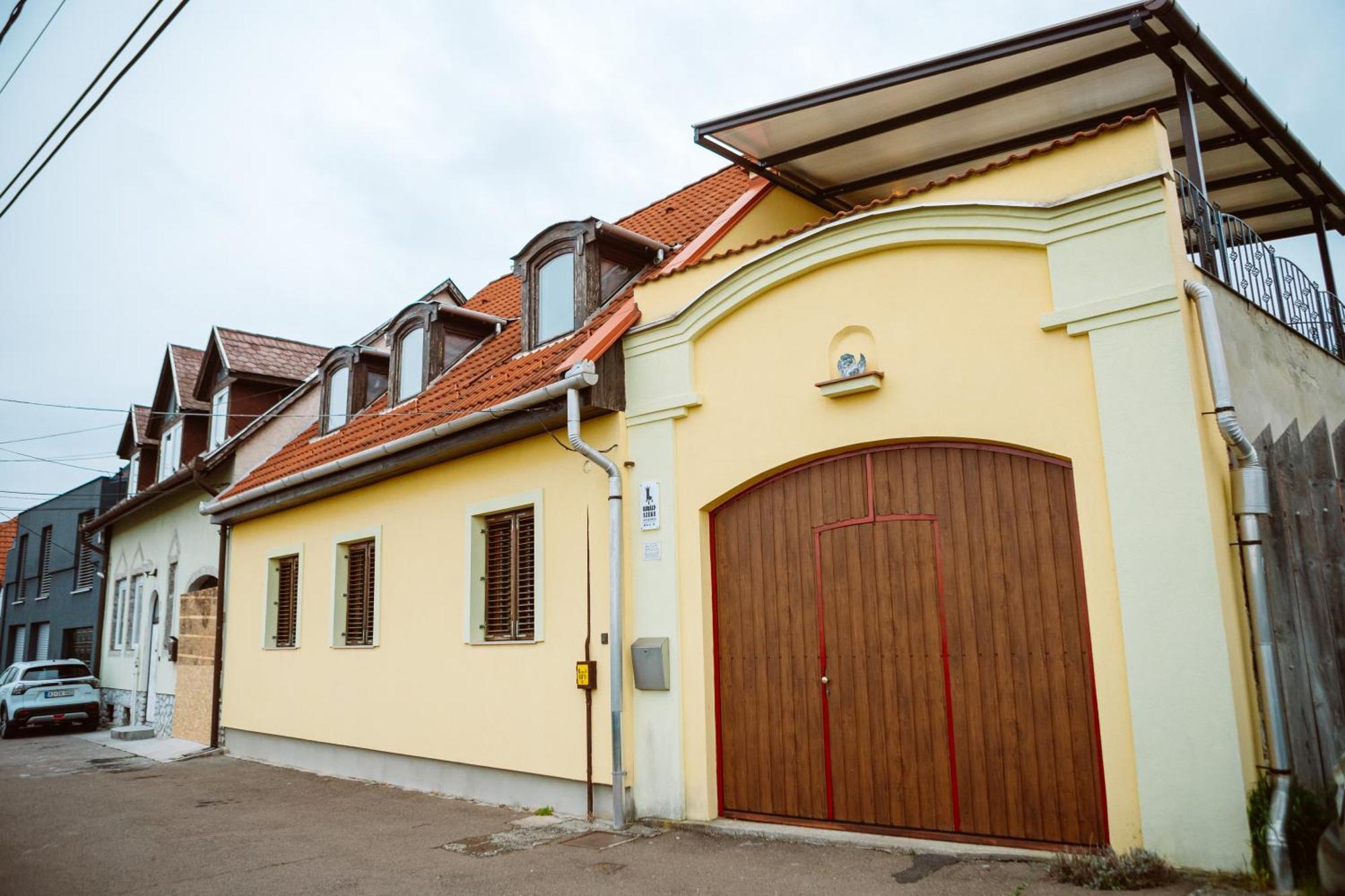 Kiralyszeke Apartman إغير المظهر الخارجي الصورة