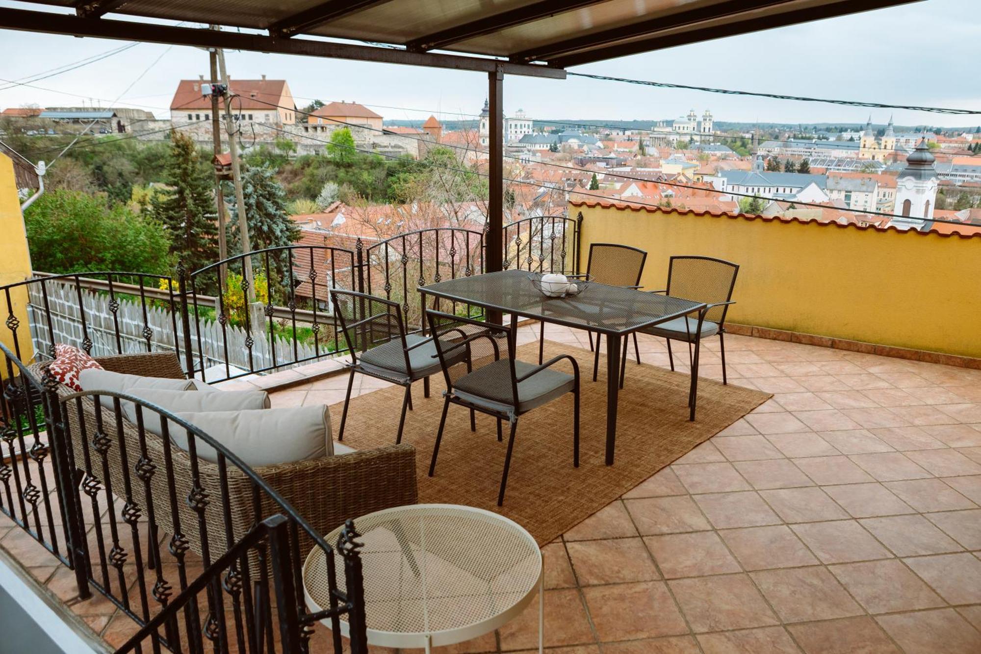 Kiralyszeke Apartman إغير المظهر الخارجي الصورة