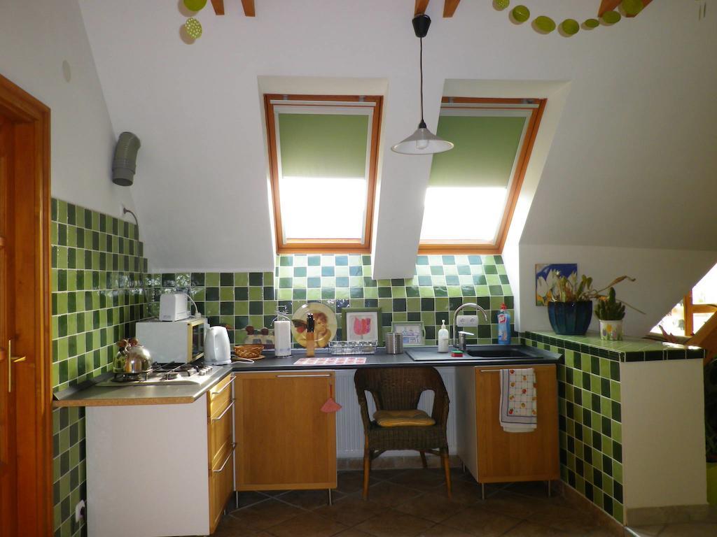 Kiralyszeke Apartman إغير الغرفة الصورة